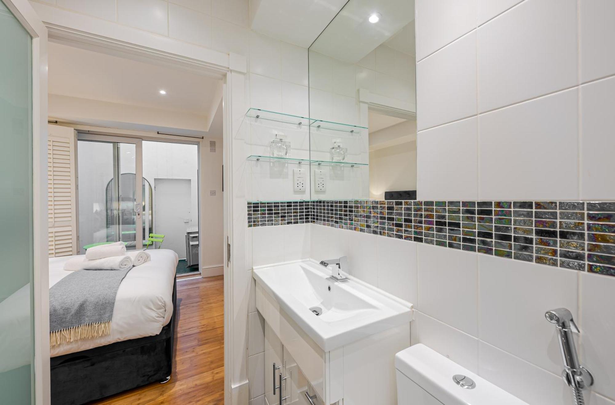 Appartement Chic Belgravia Hideaway With Private Patio 10 Mins To Harrods Londres